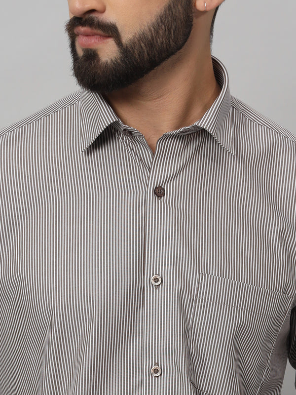 White and Brown Lining Shirt - Stylish, Comfortable, and Versatile Suitable For Every Season