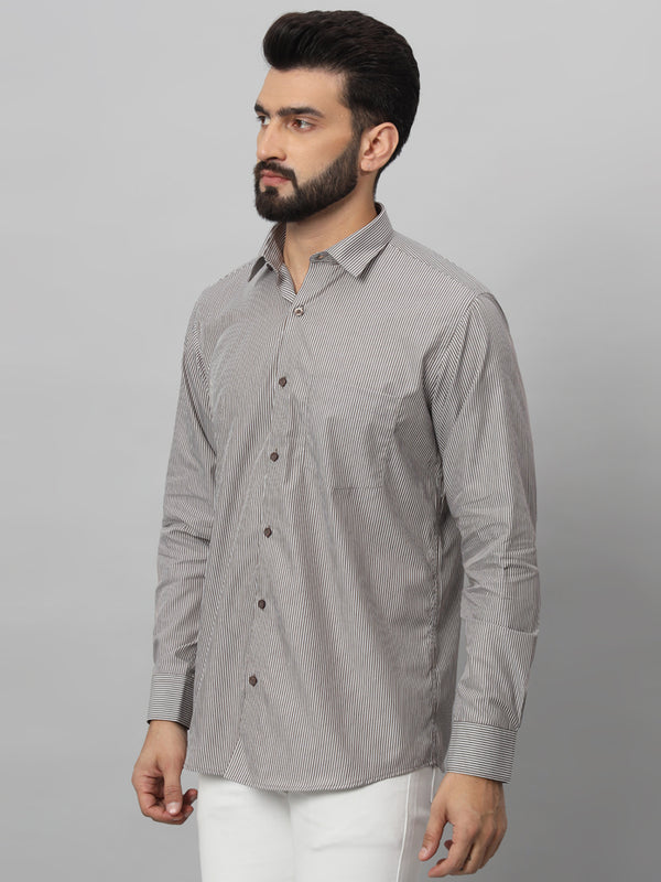 White and Brown Lining Shirt - Stylish, Comfortable, and Versatile Suitable For Every Season